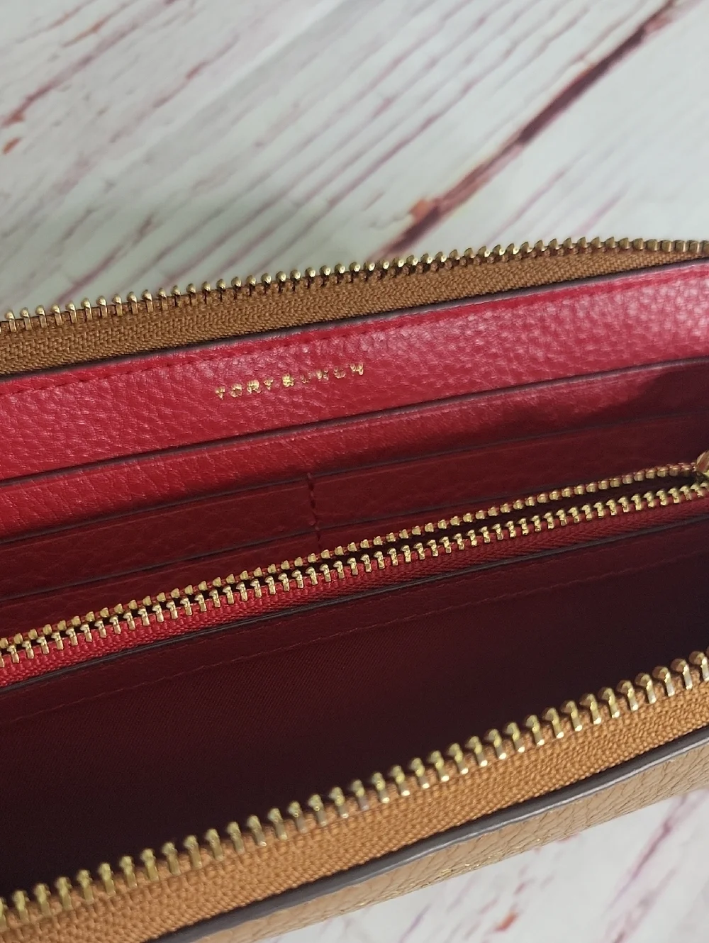 Tory Burch Pebble Grained Tan Leather Zip AROUND Wallet